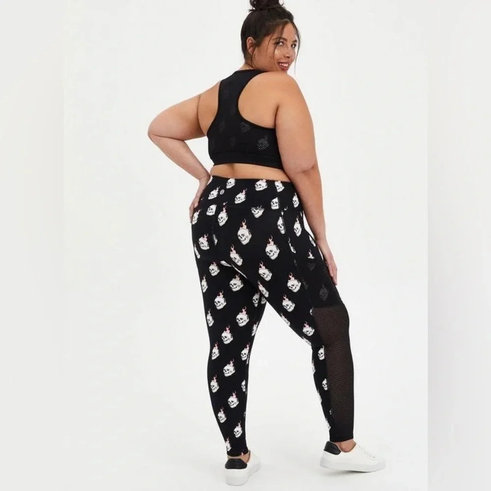 Torrid Performance Core Mesh Side Inset Active Legging Skulls Fire Plus Size 1X